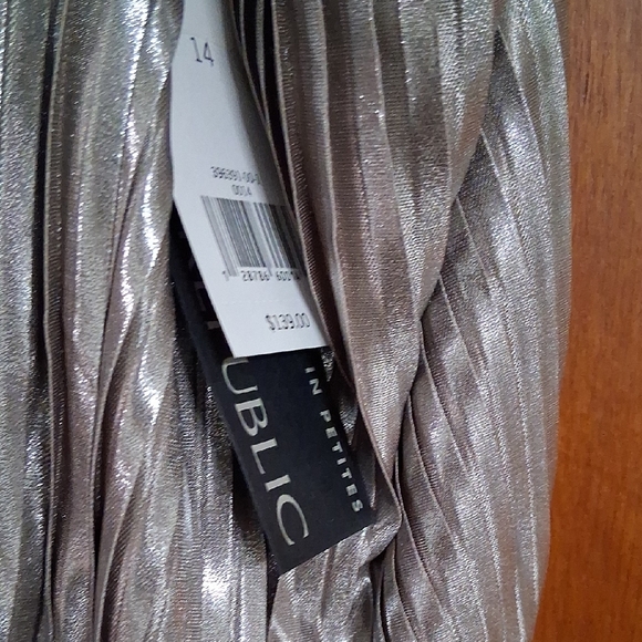 Banana Republic Metallic Silver Dress - Picture 4 of 8